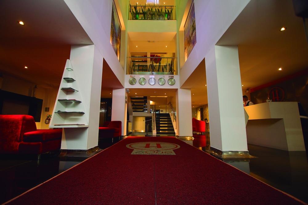 Zi One Luxury Hotel Перейра Екстериор снимка