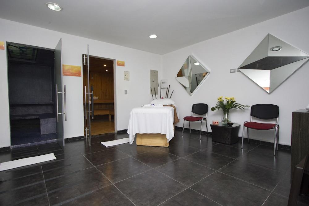 Zi One Luxury Hotel Перейра Екстериор снимка
