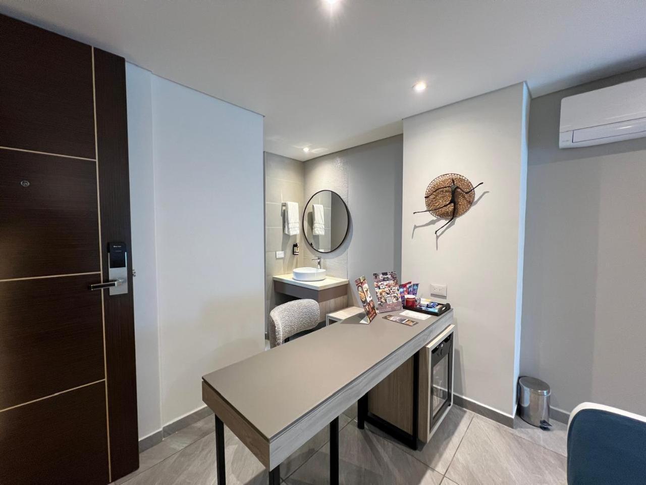 Zi One Luxury Hotel Перейра Екстериор снимка